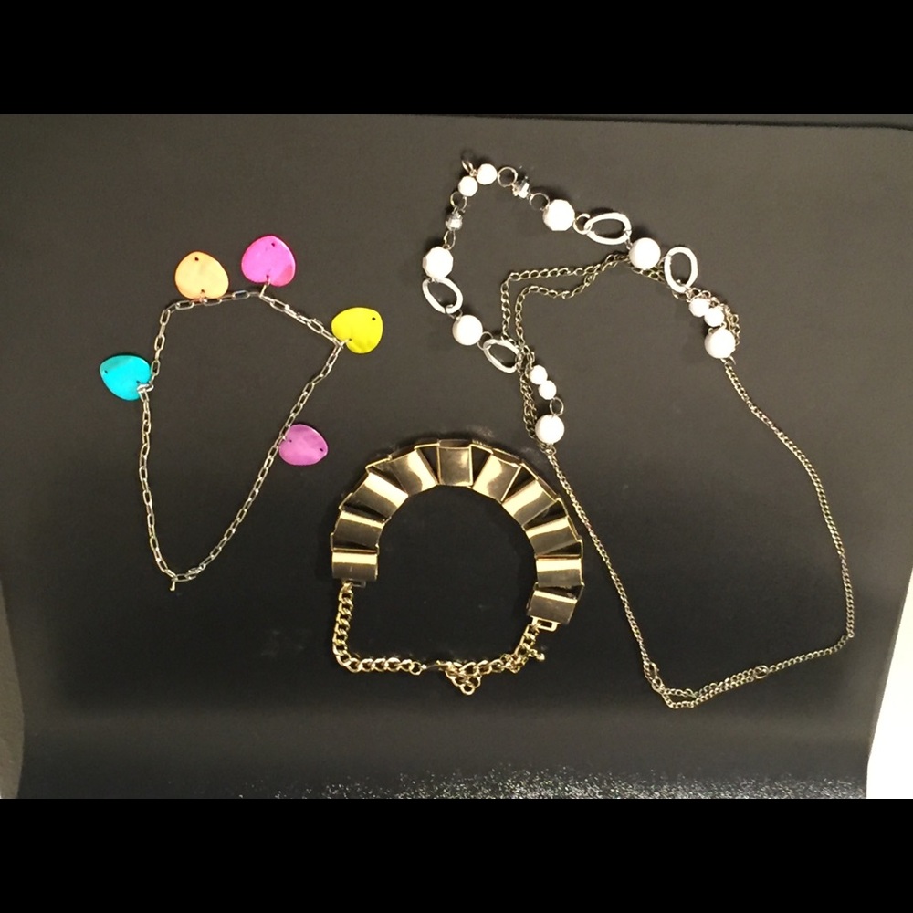 LOT OF 3 NECKLACES - Picture 7 of 7